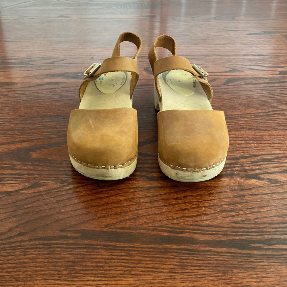 Lotta from Stockholm brown clogs
